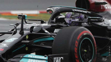 Pembalap Mercedes-AMG Petronas, Lewis Hamilton.