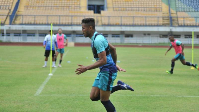 Striker Persib Bandung, Wander Luiz.
