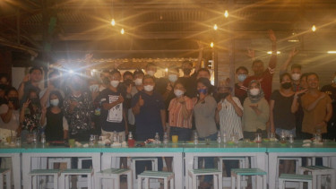 Fernando Sinaga kembali menggelar pertemuan dengan puluhan generasi milenial