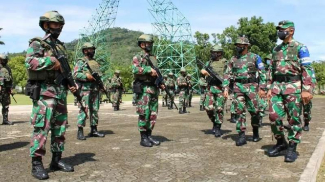 VIVA Militer: Danbrigif 19/Khatulistiwa cek kesiapan Yonif Raider 64/Beruang