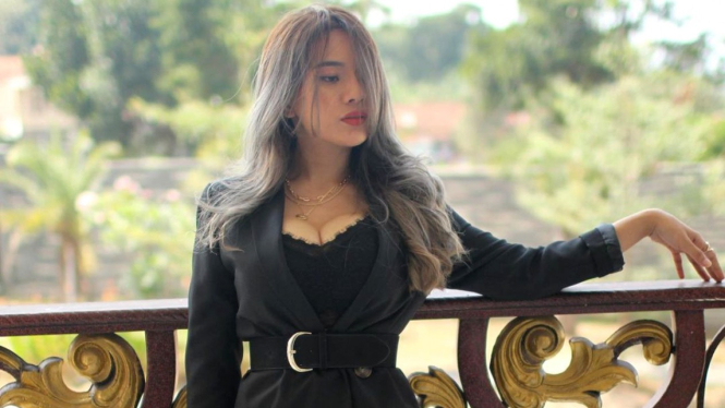 Selebgram Berliana Lovell
