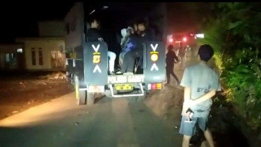 Polisi tangkap belasan pemuda di Garut.