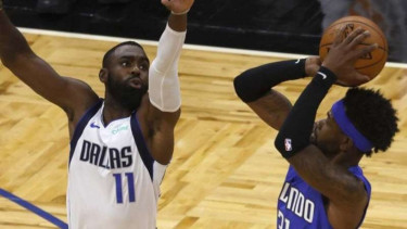 Pemain Orlando Magic, Terrence Ross (kanan)
