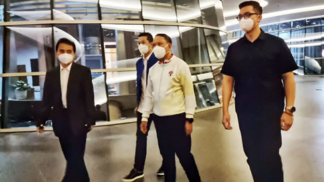 Menpora RI, Zainudin Amali bersama Pengurus LADI dan mantan atlet Taufik Hidayat