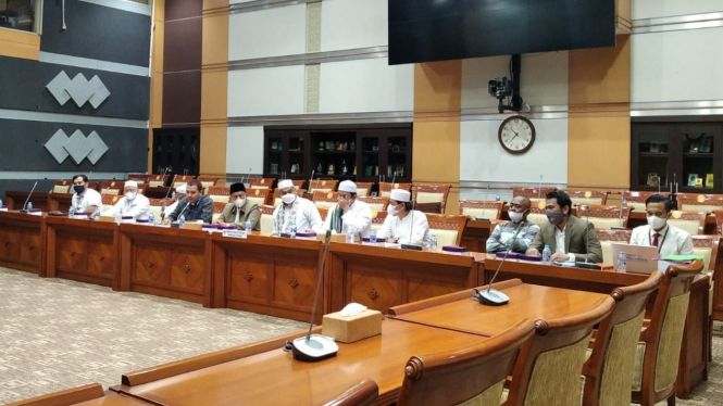 FUI Banten datangi DPR bicarakan Habib Rizieq dan Munarman.