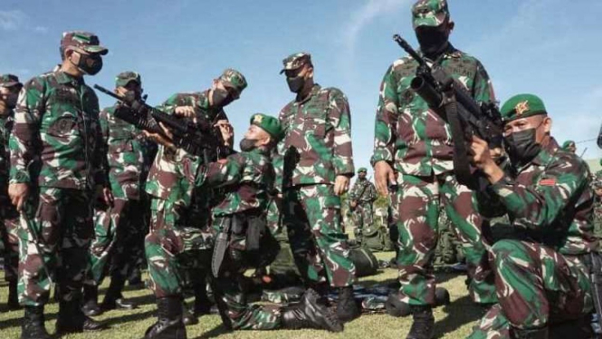 VIVA Militer: Satgas Pamtas RI-PNG Yonif 126/Kala Cakti