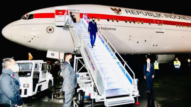 Presiden Joko Widodo tiba di Bandara Internasional Glasgow Prestwick di Glasgow.