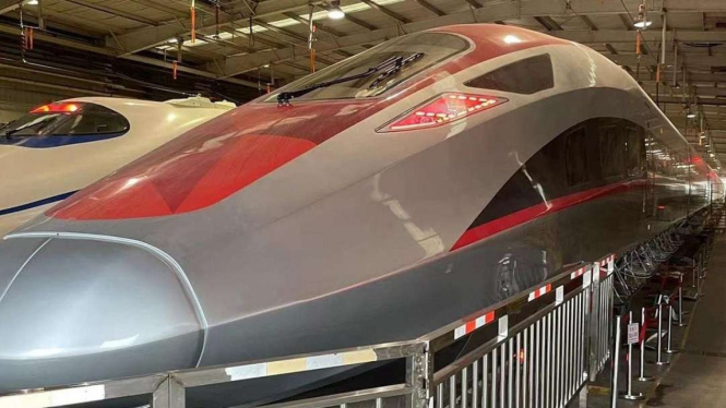 Trainset Kereta Cepat Jakarta-Bandung tipe CR400AF.