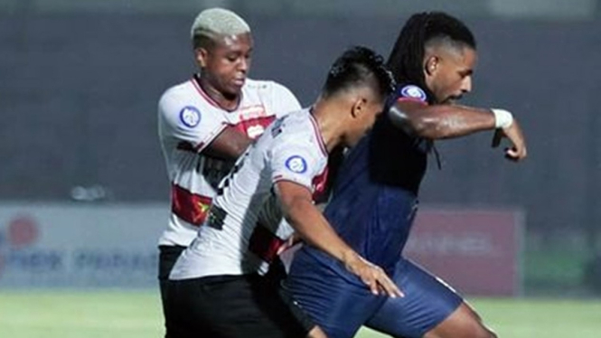 Pertandingan Madura United vs Arema FC