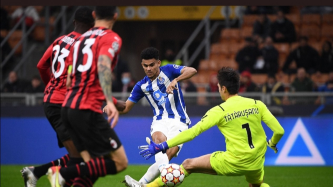 Pertandingan AC Milan vs FC Porto. 