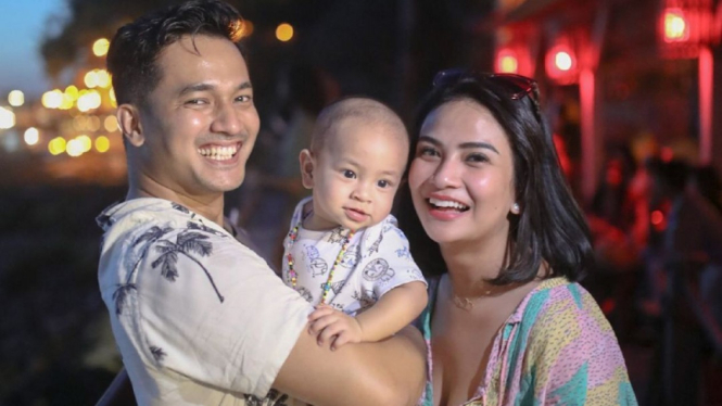 Vanessa Angel, Bibi Ardiansyah dan anak mereka.