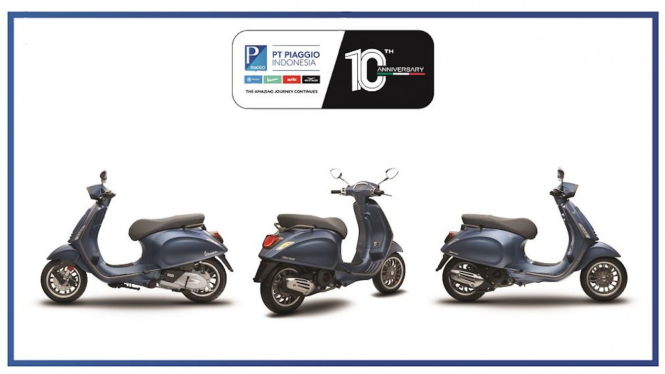 Vespa Sprint 150 edisi Ulang Tahun ke-10 Piaggio Indonesia.