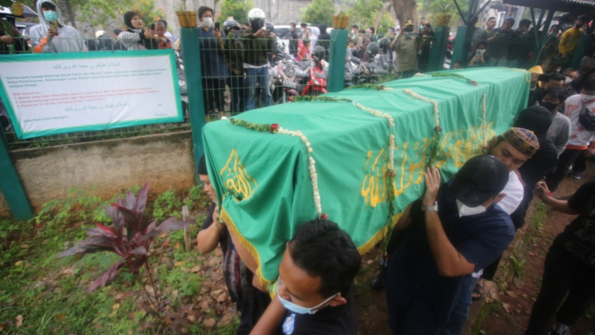 Pemakaman Vanessa Angel dan Suami