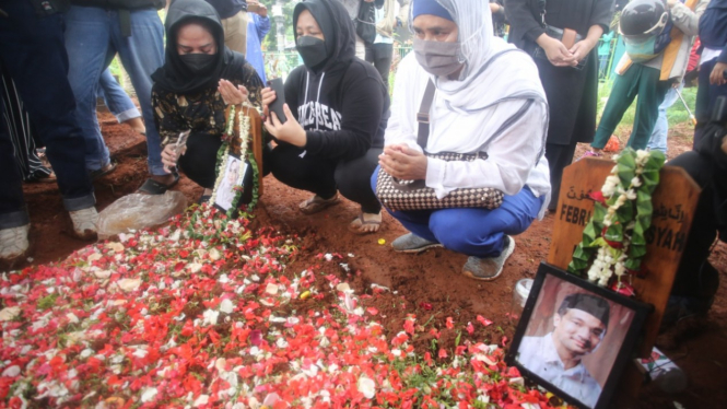 Pemakaman Vanessa Angel dan Suami
