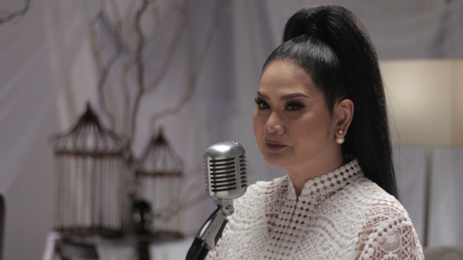 Vina Panduwinata