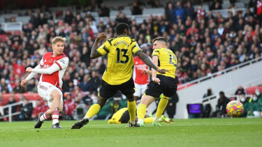 Gelandang Arsenal, Emile Smith Rowe bobol gawang Watford