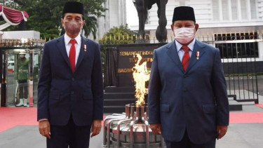 Presiden Jokowi bersama Menhan Prabowo Subianto