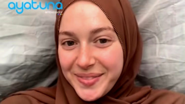 Gadis mualaf cantik, Brooklyn