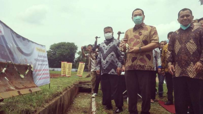 Tommy Soeharto me-launching Rest Area Modern Sistem Digital 4.0 di Karawang 