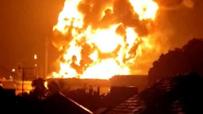 Kebakaran di kilang Pertamina Cilacap  Sabtu malam, 13 November 2021