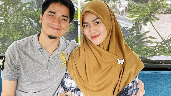 Alvin Faiz dan Henny Rahman