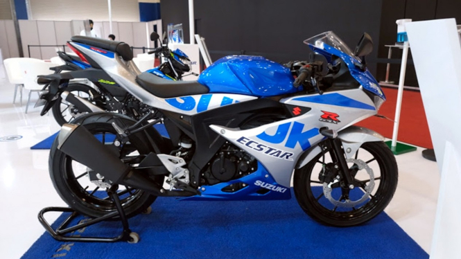 Suzuki Gixxer SF 250 dipamerkan di GIIAS 2021.