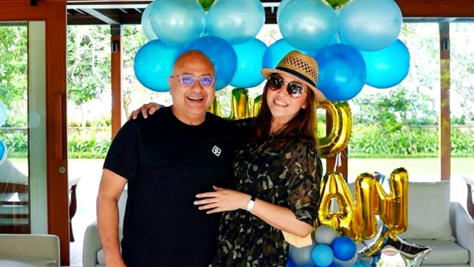 Maia Estianty rayakan ultah Irwan Mussry ke 59 tahun