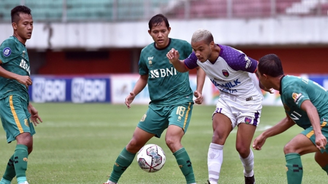 Pertandingan Persita Tangerang vs Bhayangkara FC