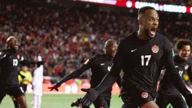 Pemain Timnas Kanada rayakan gol.