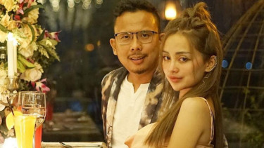 Cupi Cupita dan suami.
