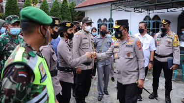 Kapolda Sumut Irjen Panca Putra Simanjuntak meninjau Pilkades di Tapanuli Utara