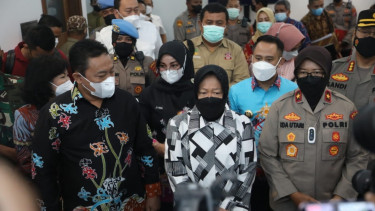 Menteri Sosial Tri Rismaharini