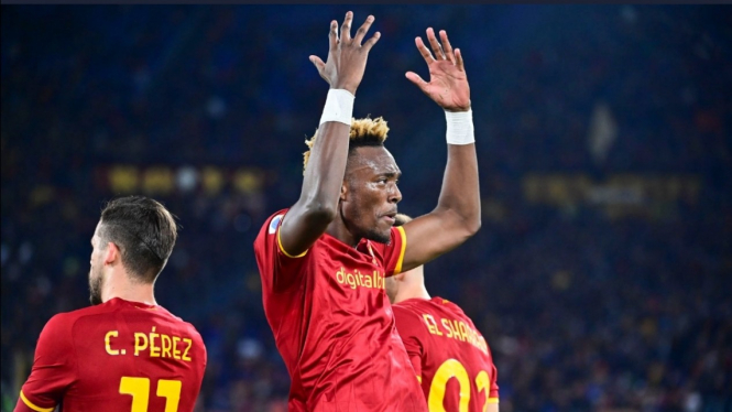 Striker AS Roma, Tammy Abraham. 