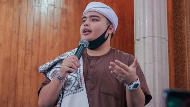 Ameer Azzikra.