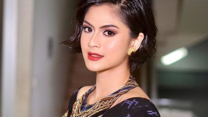 Bintang sinetron Buku Harian Seorang Istri, Hana Saraswati.