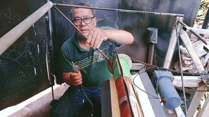 Sapu Lidi Elektrik