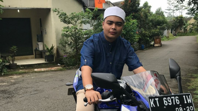 Ameer Azzikra dengan Yamaha R25