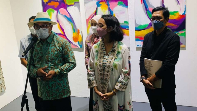 Gubernur Jawa Barat Ridwan Kamil di sela kunjungam kerja di Yogyakarta, Rabu, 1 Desember 2021.