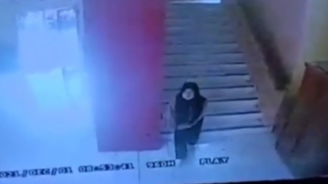 Viral Video Detik-detik Siswi SD Tersungkur dan Meninggal