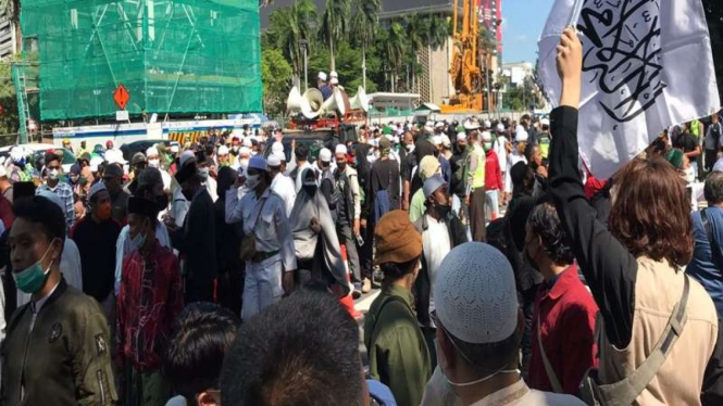 Massa aksi reuni 212