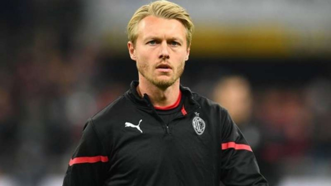 Bek AC Milan, Simon Kjaer