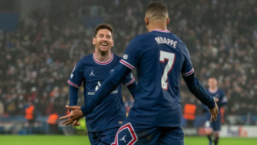 Lionel Messi dan Kylian Mbappe saat PSG vs Club Brugge