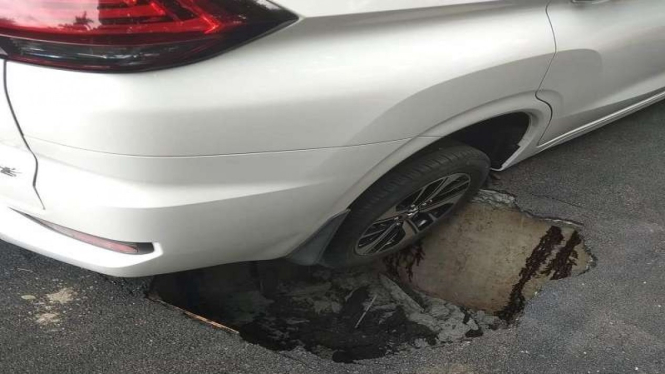Mpbil Isyana Bagoes Oka kejeblos sumur resapan 
