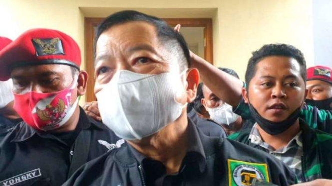 Ketua Umum Partai Persatuan Pembangunan (PPP) Suharso Monoarfa menjawab pertanyaan awak media seusai membuka Muktamar II Gerakan Pemuda Ka'bah (GPK) di Yogyakarta, Minggu, 12 Desember 2021.