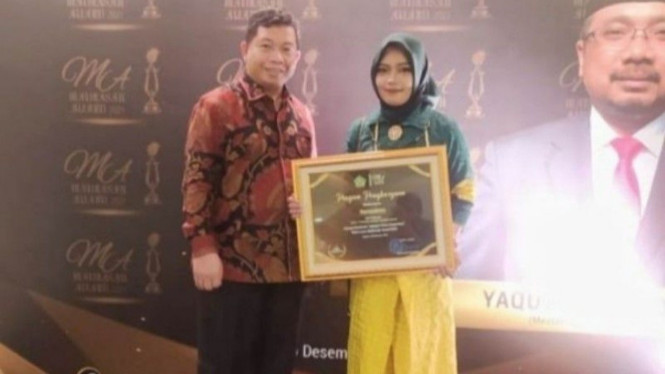 Guru Madrasah Aliyah Sulbar Juara Guru Inspiratif Nasional