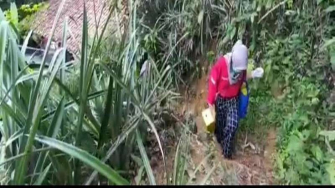 BIN melakukan vaksinasi ke daerah-daerah pelosok di Jawa Barat