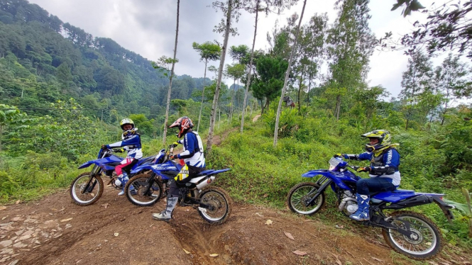 Trabasan Yamaha WR155 R di Hambalang.