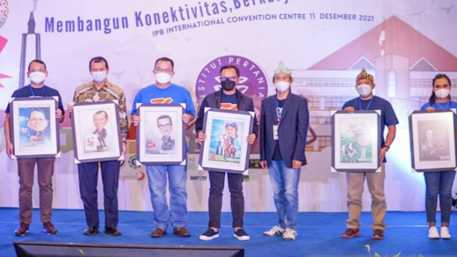  Alumni IPB Bagikan Beasiswa kepada 33 Mahasiswa