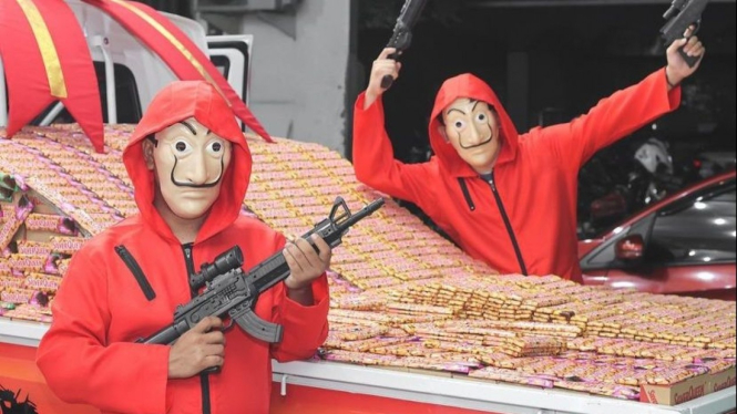 Berbagi Cokelat ala Money Heist