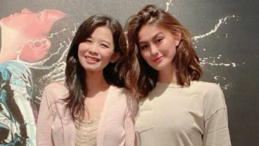 Dokter Cissie Nugraha bersama rekan selebriti, Agnez Mo